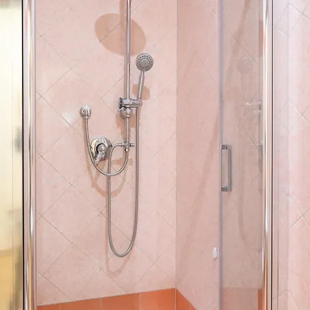 Barsanti Apartmán *